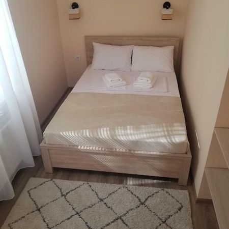 Dreamtime Apart-Studio Appartamento Chişinău Esterno foto